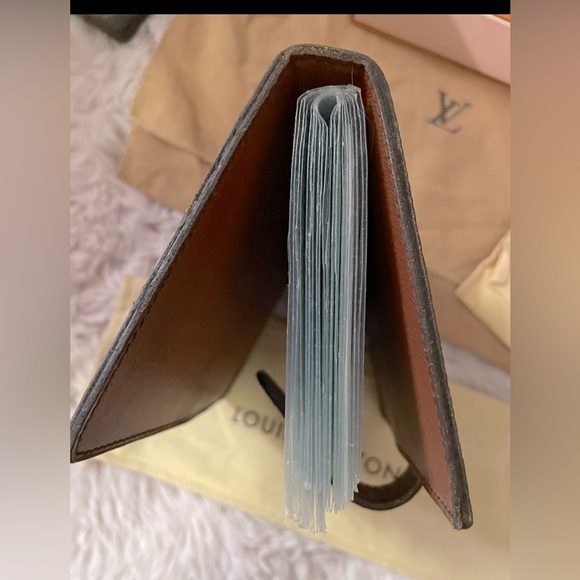 Authentic Louis Vuitton -Rare Small Photo Book - Picture 4 of 10